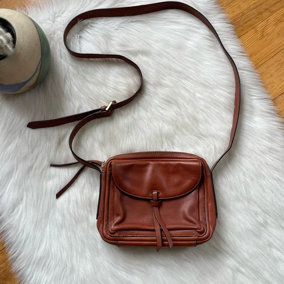 LIKE NEW Fossil Mila crossbody leather bag - Picture 4 of 13